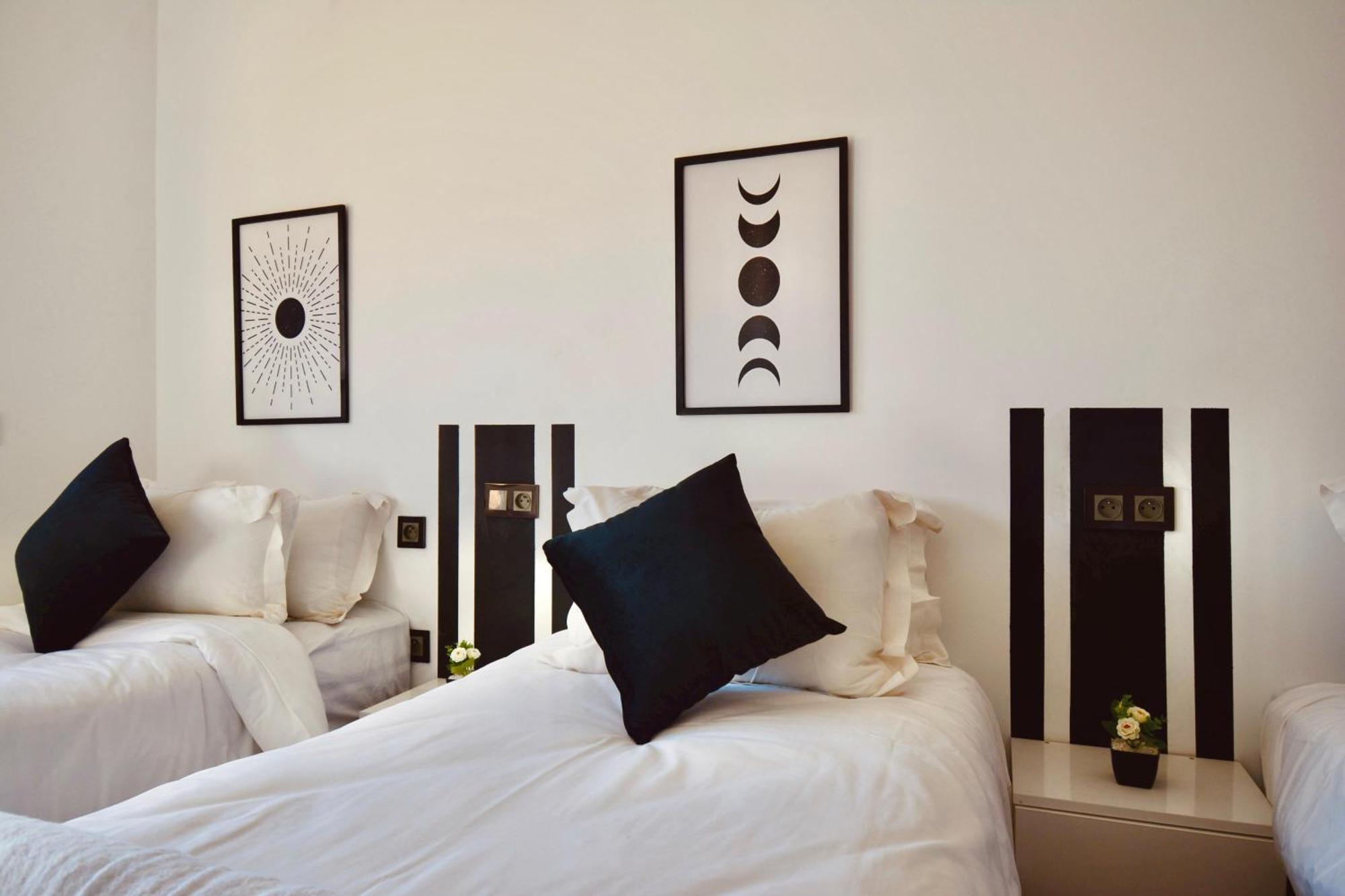Appartement New Duplex- M Avenue , Swimming Pool , Fibre Optique Wifi , Parking , Gueliz Centre *