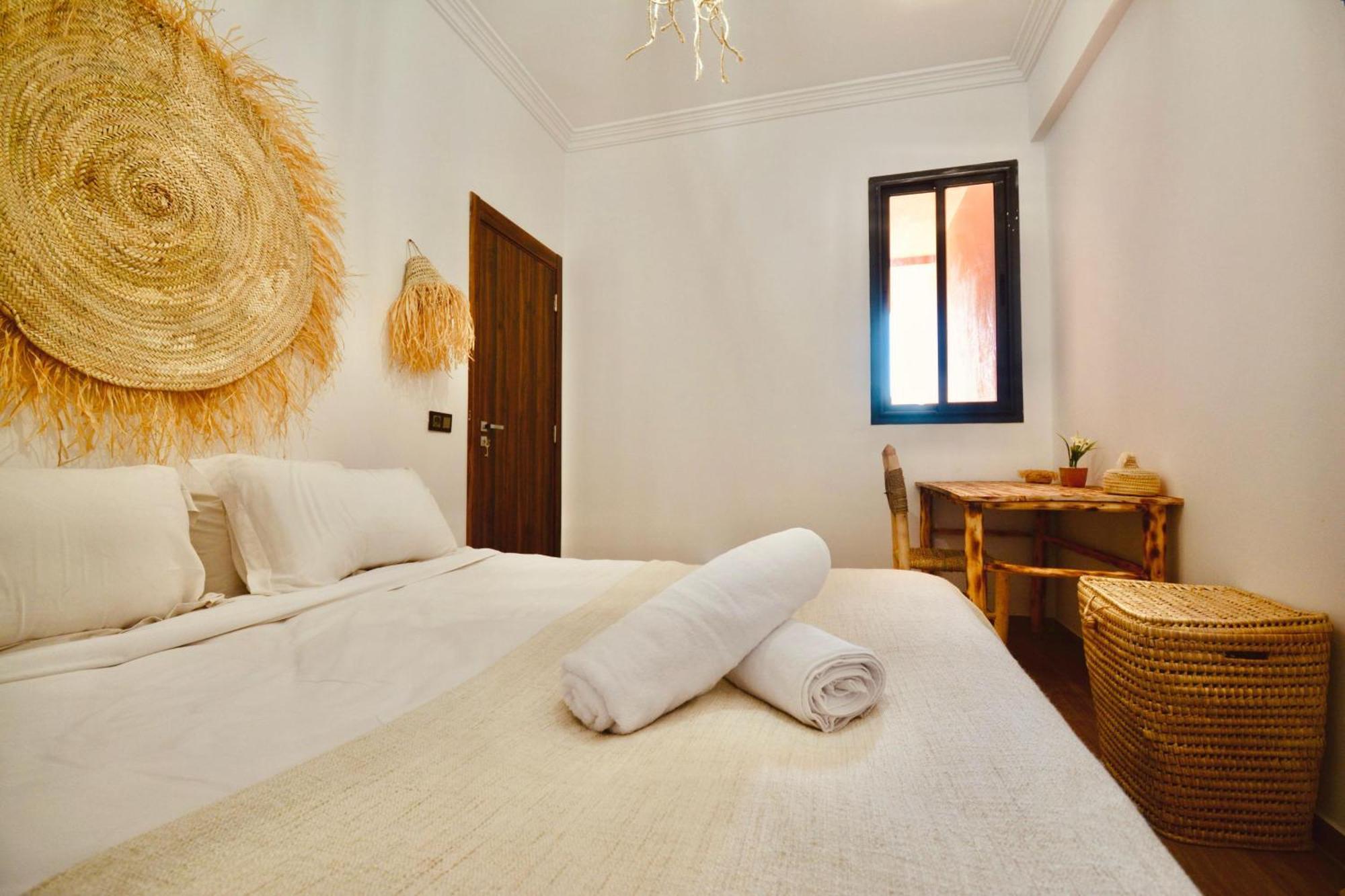 Appartement New Duplex- M Avenue , Swimming Pool , Fibre Optique Wifi , Parking , Gueliz Centre *