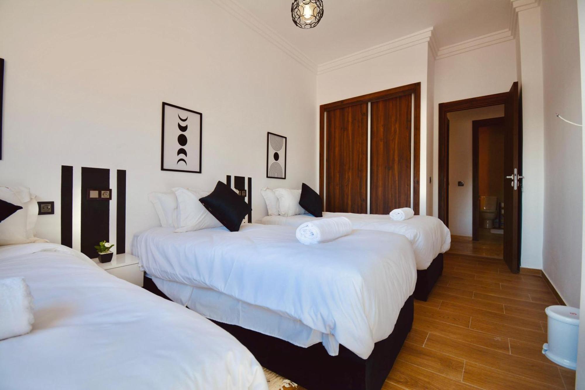 Appartement New Duplex- M Avenue , Swimming Pool , Fibre Optique Wifi , Parking , Gueliz Centre Marrakesh